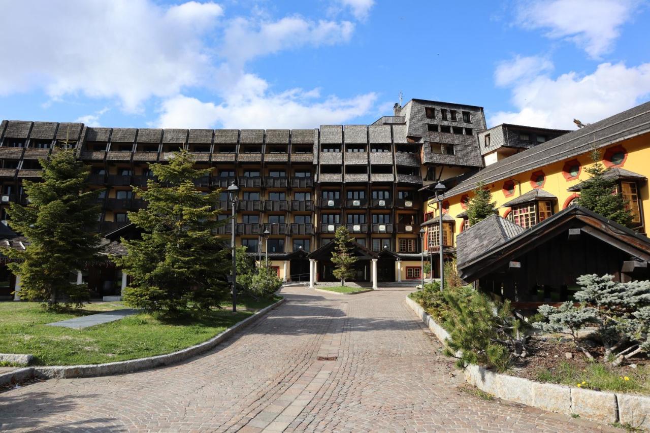 Hotel Club Relais Des Alpes Madonna Esterno foto