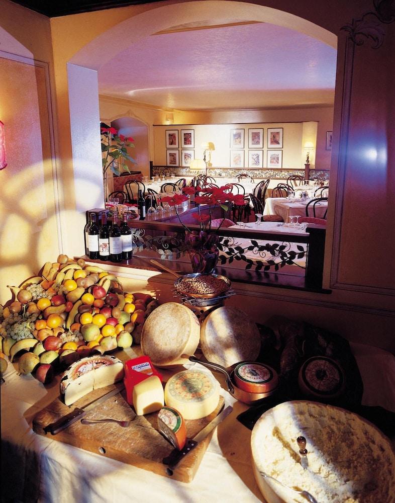 Hotel Club Relais Des Alpes Madonna Esterno foto