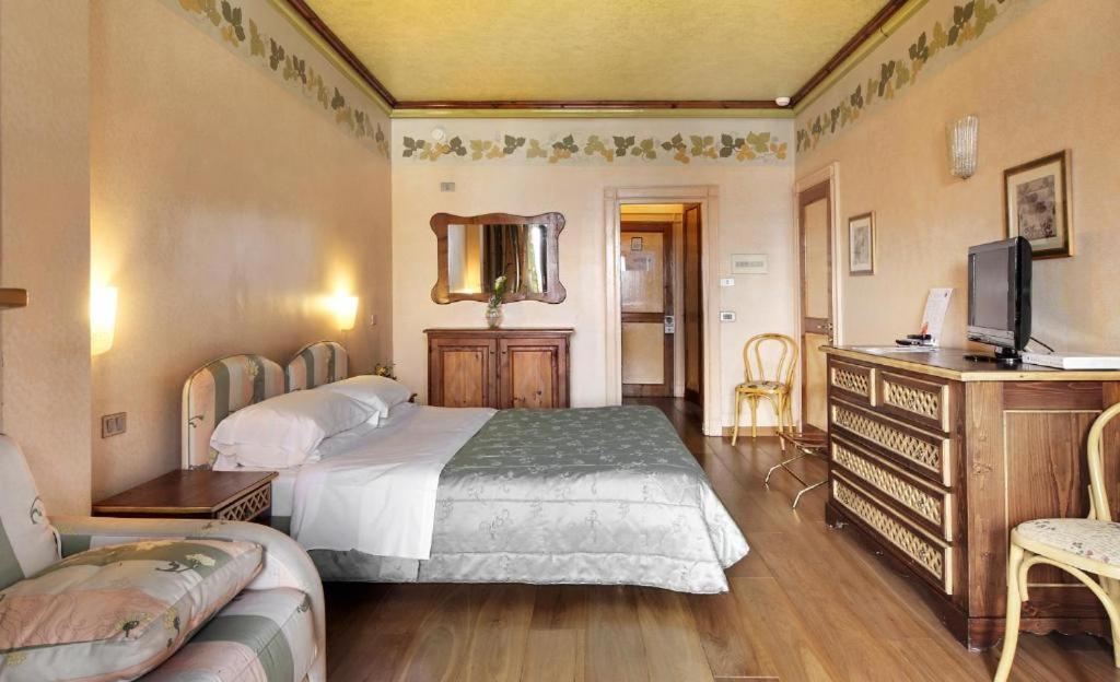 Hotel Club Relais Des Alpes Madonna Esterno foto