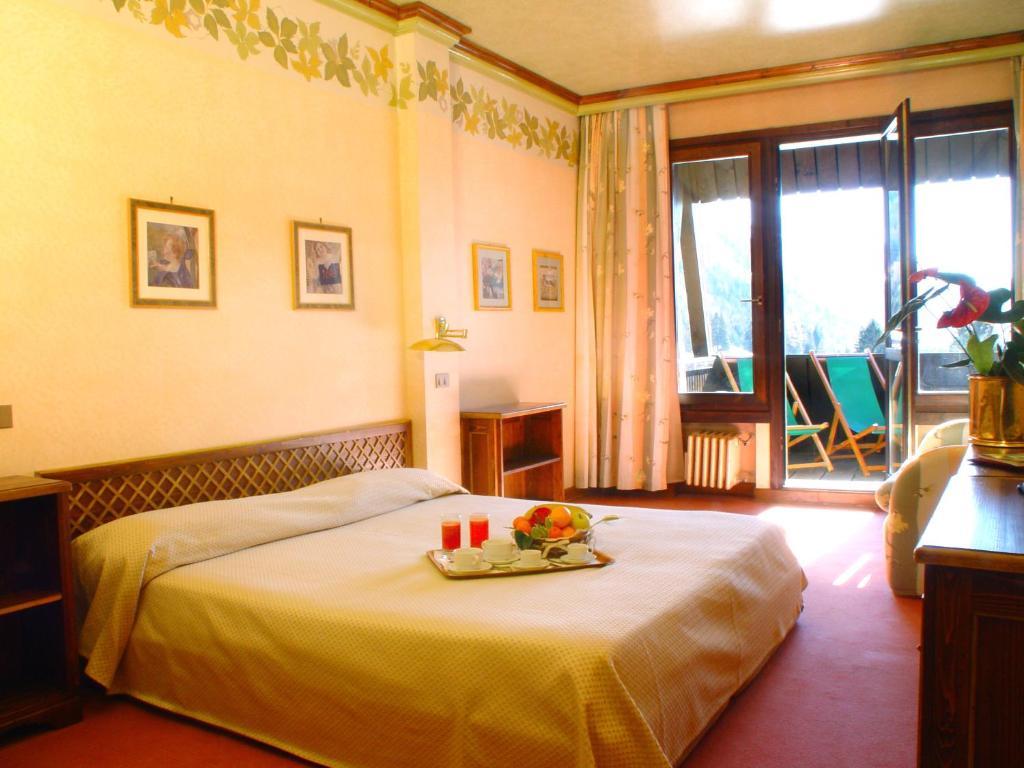 Hotel Club Relais Des Alpes Madonna Camera foto