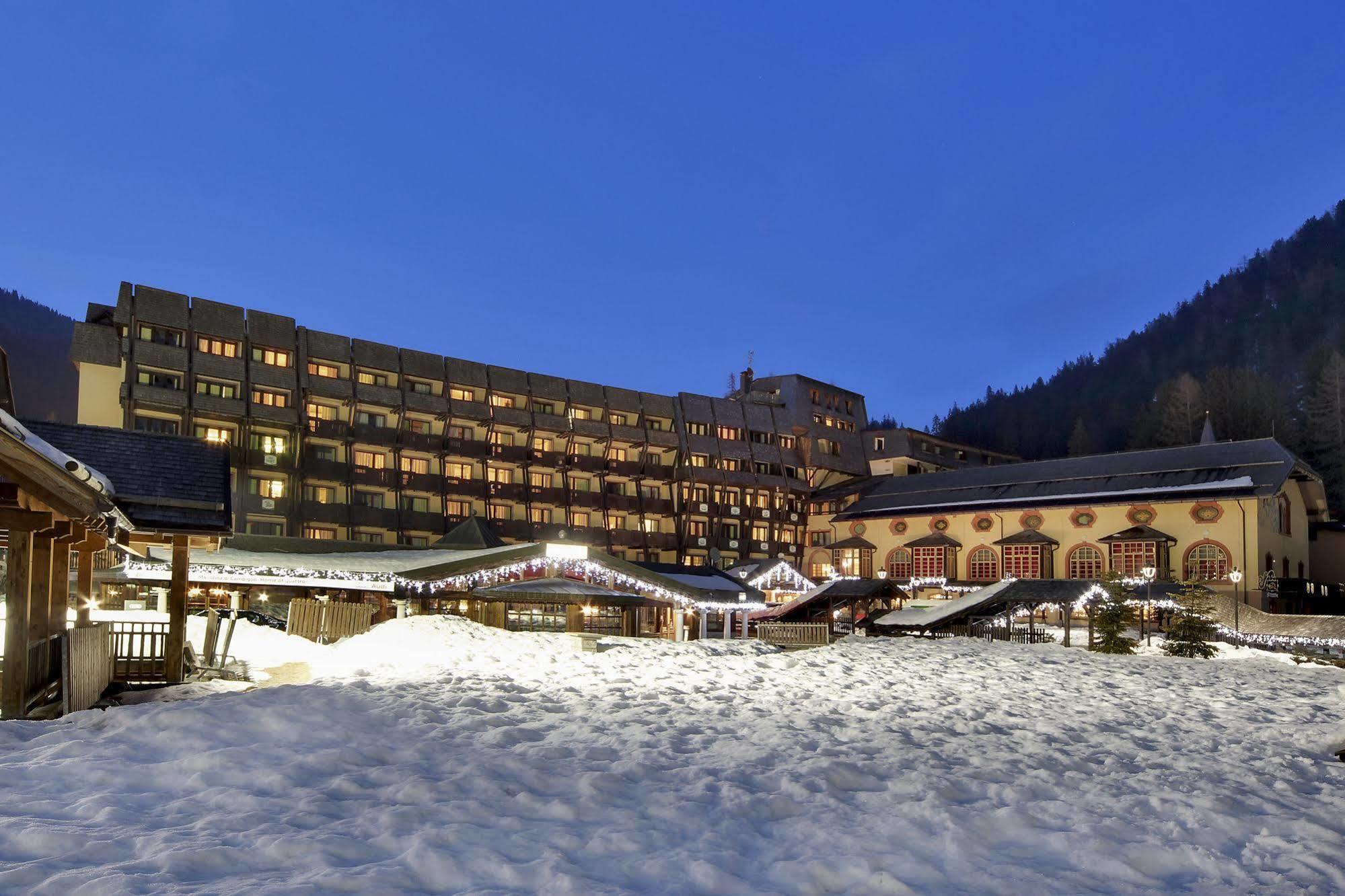 Hotel Club Relais Des Alpes Madonna Esterno foto